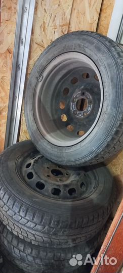 R15 Dunlop Grandtrek ST1 195/65, PCD 5x108 DIA 63.3