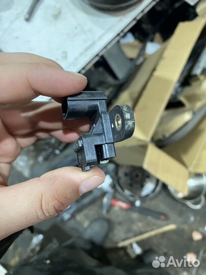 Датчик коленвала каризма Для Дмитрия