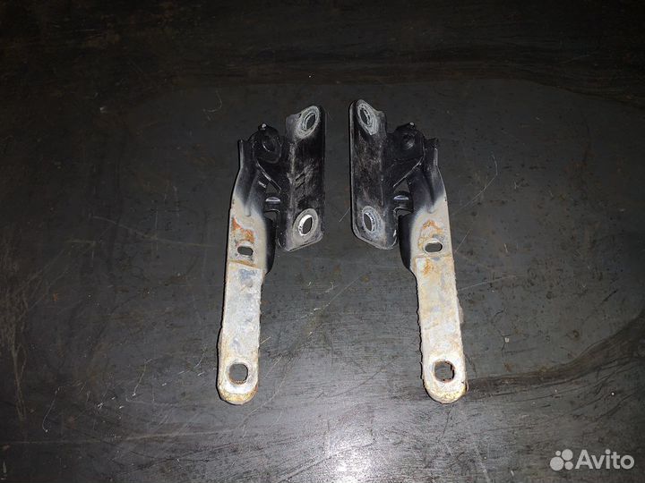 Петли капота Renault Logsn 1 2005-2014г