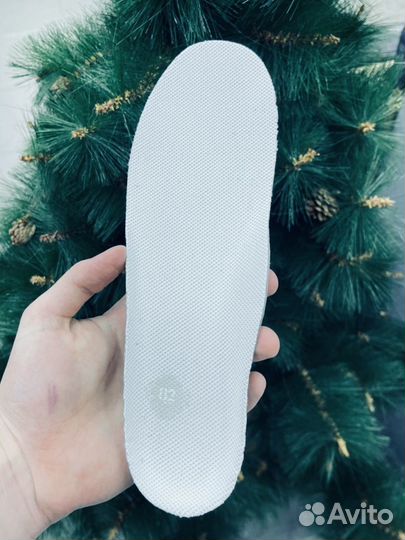 Новые кроссовки nike air force 1