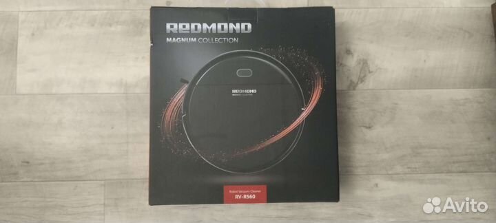 Робот пылесос redmond rv r560