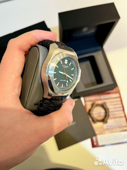 Швейцарские часы Victorinox Inox