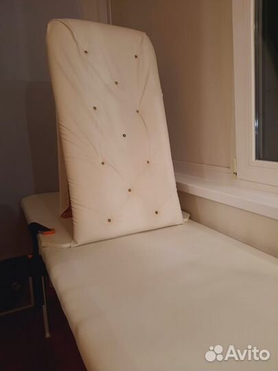 Кушетка для наращивания ресниц и педикюра