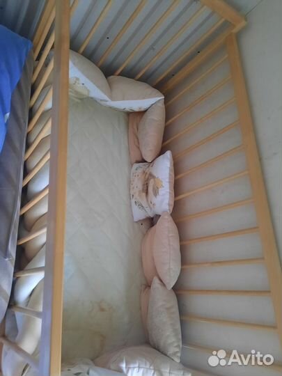 Детская кроватка