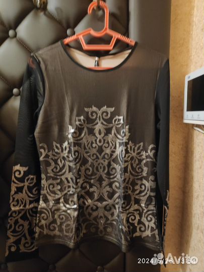 Блузка женская нарядная новая S