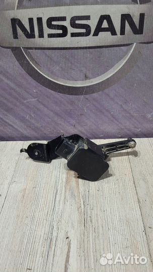 Датчик положения кузова Nissan teana J32
