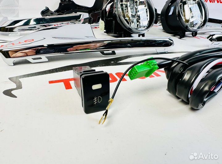 Противотуманные фары Toyota LC 200 LED