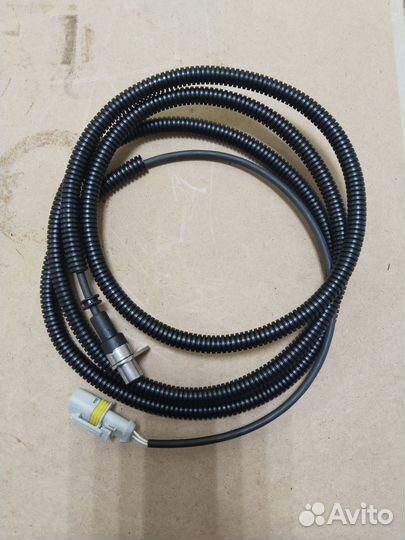 Датчик ABS задний левый Sitrak C7H и C7H MAX MCY13