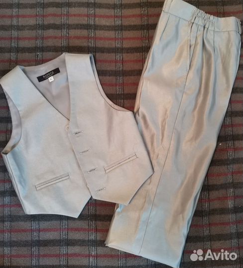 Брюки и жилет на мальчика