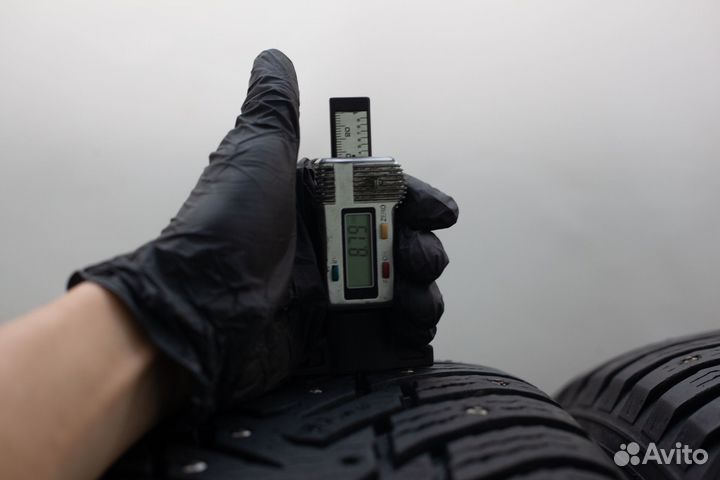 Nokian Tyres Hakkapeliitta 8 SUV 235/55 R20 102T