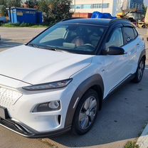 Hyundai Kona AT, 2018, 29 011 км, с пробегом, цена 3 100 000 руб.