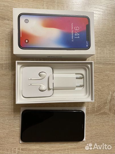 iPhone X, 64 ГБ
