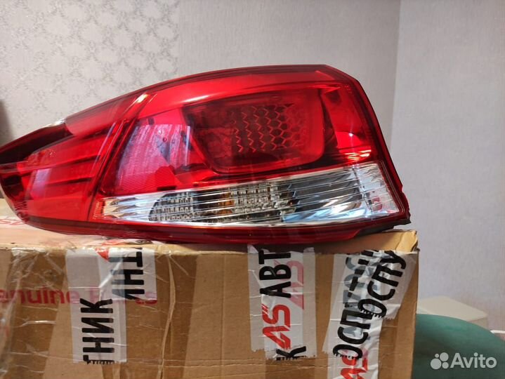 Задний левый фонарь kia rio 3 оригинал