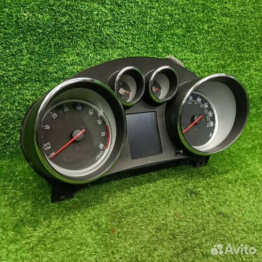 Панель приборов (щиток) Opel Astra J GTC 2013