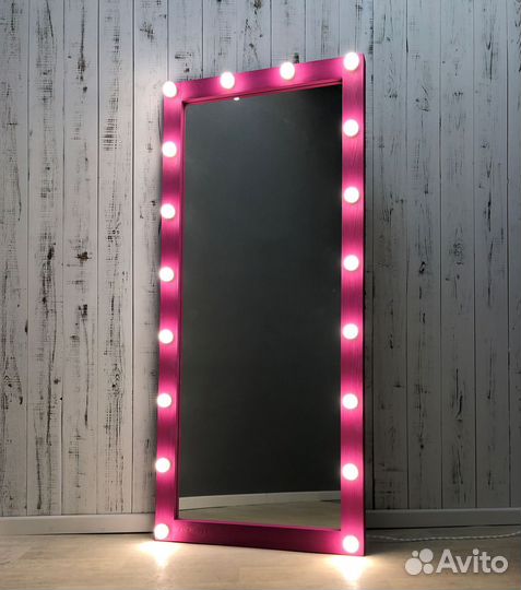 Зеркало с подсветкой