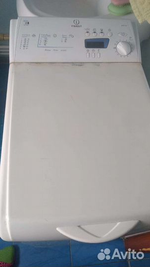 Стиральная машина с вертикальной загрузкой