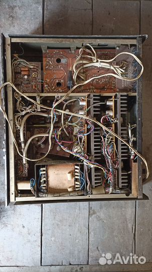 Усилитель мощности звука для колонок