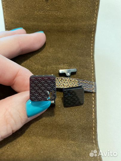 Запонки Louis Vuitton