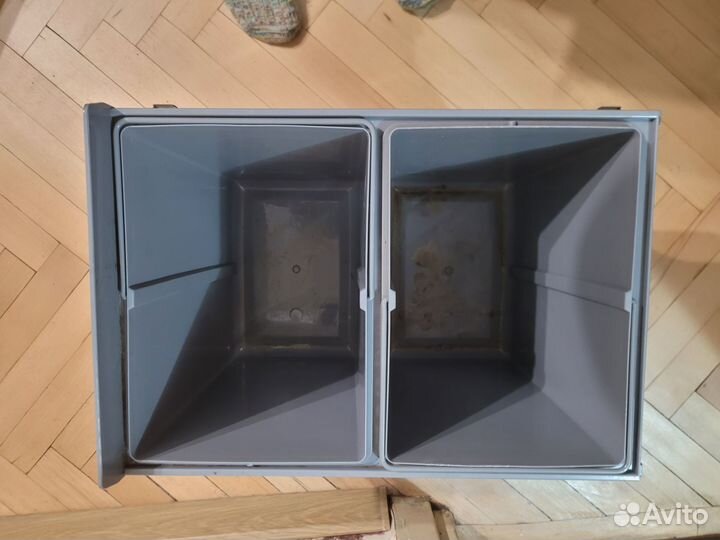 Выдвижное мусорное ведро