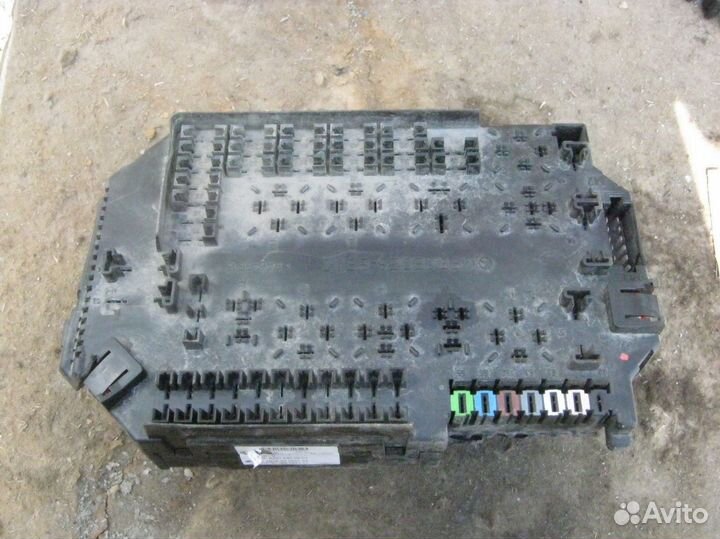 Блок предохранителей W164 M-klasse (ML)