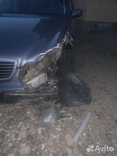 Mercedes-Benz E-класс 2.6 AT, 2003, битый, 460 000 км