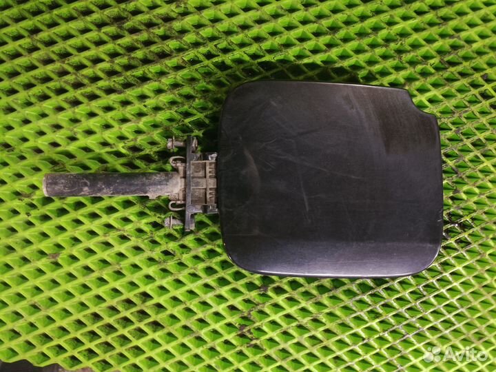 Лючок бензобака Renault Symbol 2