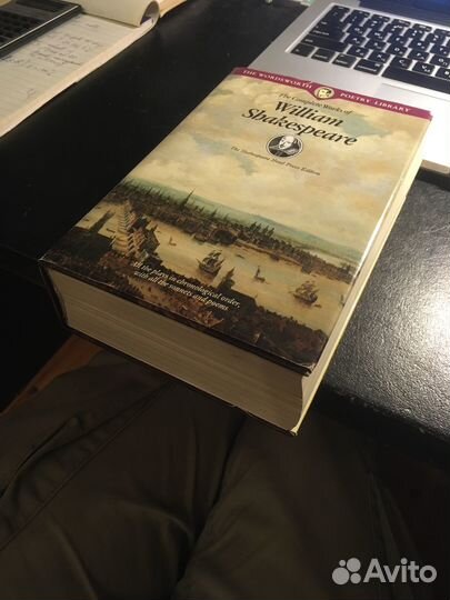 Книга У.Шекспир - полное собрание сочинений (англ