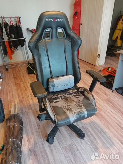 Игровое кресло DxRacer King Series OH/K99/N б/у