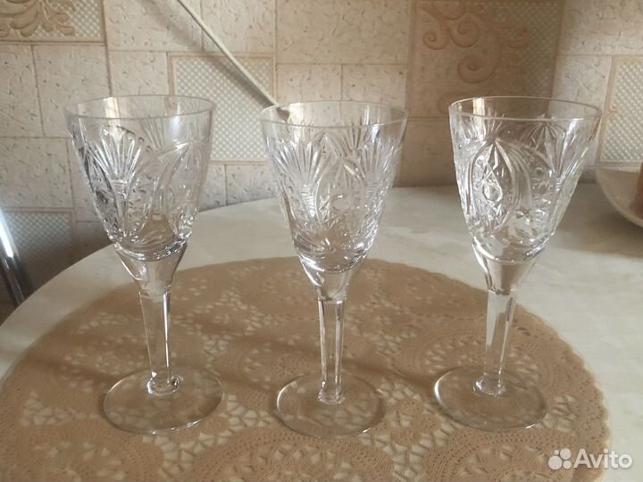 Фужеры и рюмки хрустальные