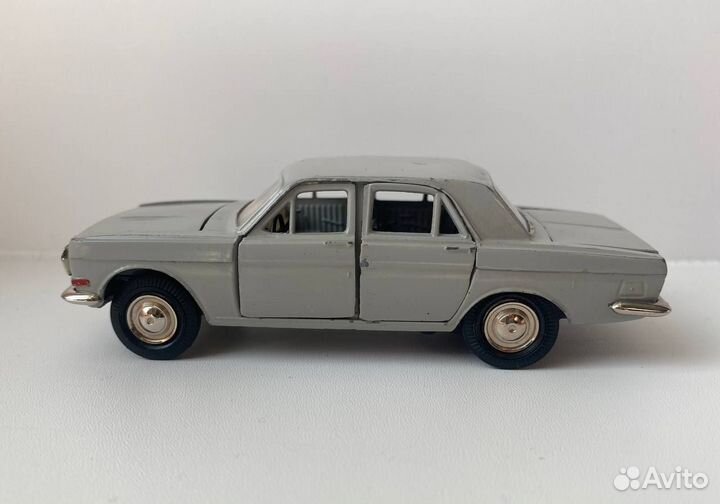 Модель СССР 1:43 газ 24 Волга Тантал