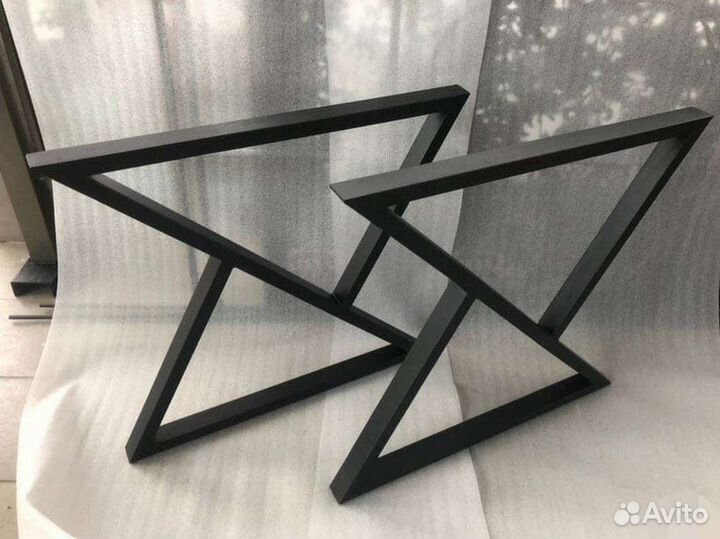 Металлическое подстолье лофт