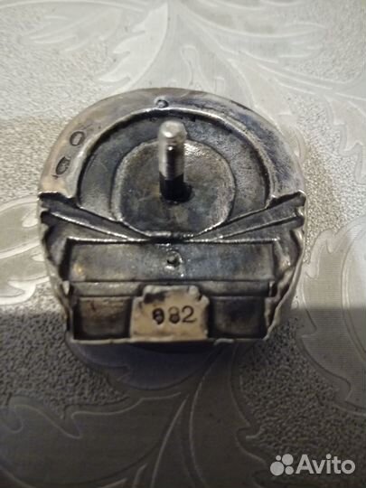 Знак метро имени Кагановича 3-очередь 1944г