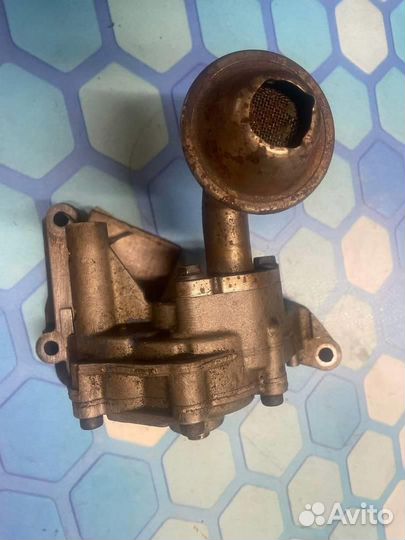 Масляный насос 06A115105B