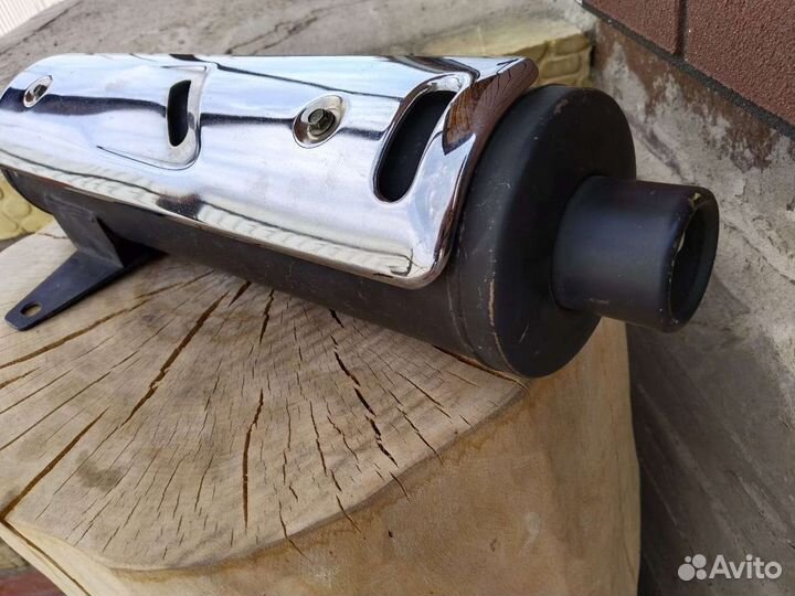 Глушитель на мотоцикл