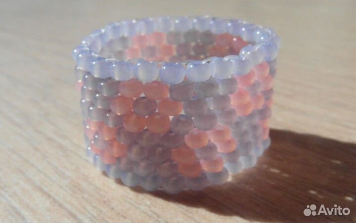 Кольца и браслеты из бисера