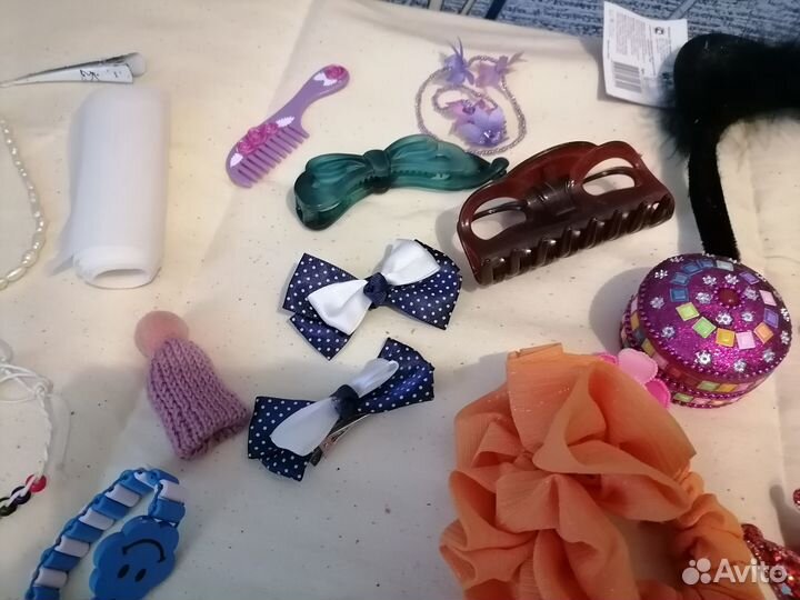 Набор украшений и заколок на девочку