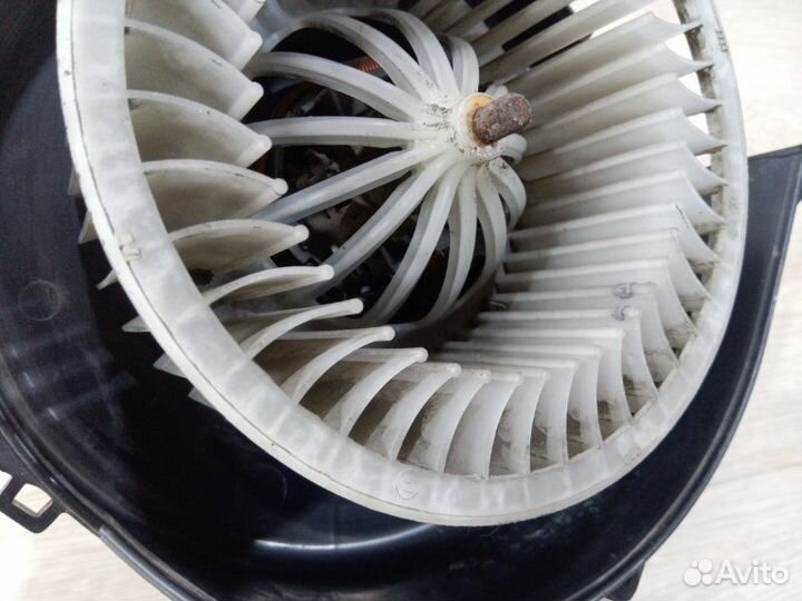 Моторчик отопителя Volkswagen Polo Sed седан CFN