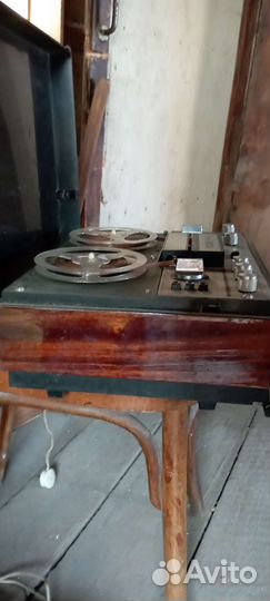 Катушечный магнитофон