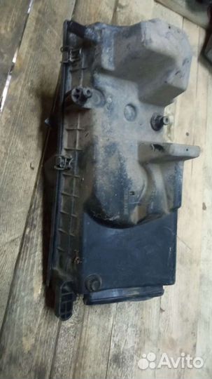 Корпус воздушного фильтра Форд Мондео 2