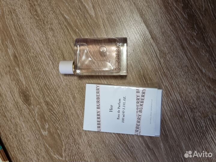 Женская парфюмированная вода Burberry Her 100ml