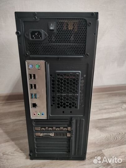 Компьютер системный блок