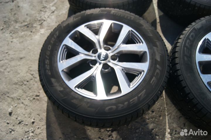 Pirelli 225 60 R17 на дисках Киа Спортаж *оригинал