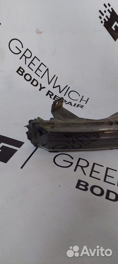 Фара противотуманная левая Jaguar F-Pace jpla15201