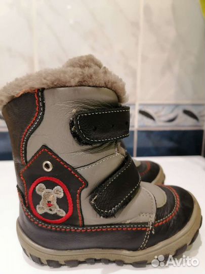 Зимние сапоги. Размер 22