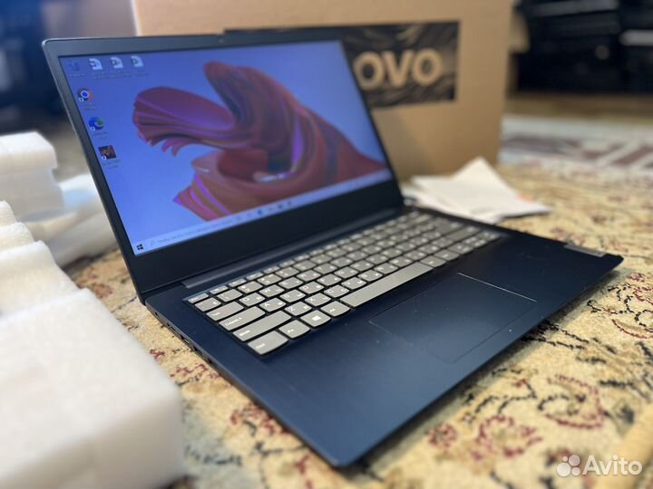 Мощный Ультрабук Lenovo Amd 3020e/Vega 3