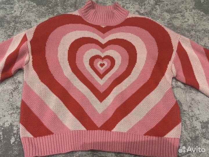 Свитер сердечко