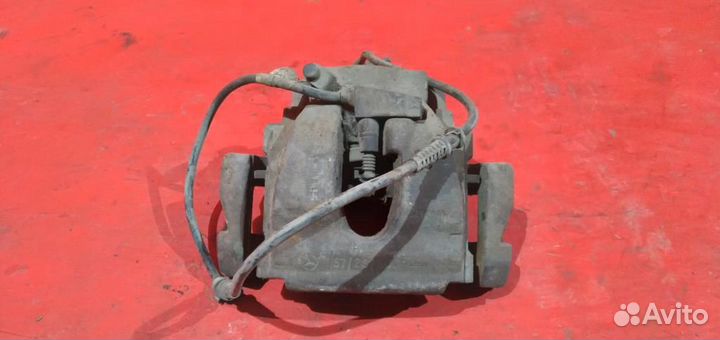 Мерседес Е класс суппорт передний правый W210