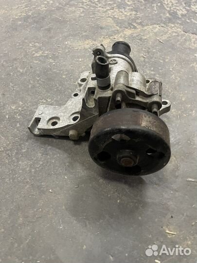 Насос водяной(помпа) на Nissan x-trail т-31