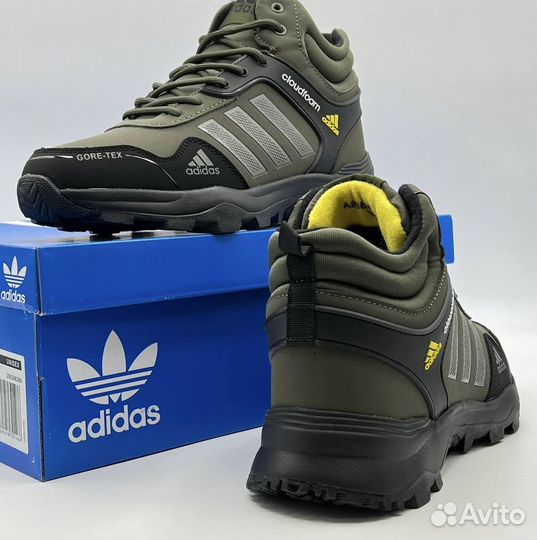 Зимние кроссовки adidas