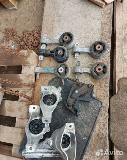 Подушки двигателя Хонда cr v 3